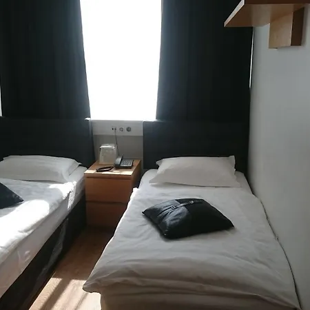 Hotel 4th Floor 3*