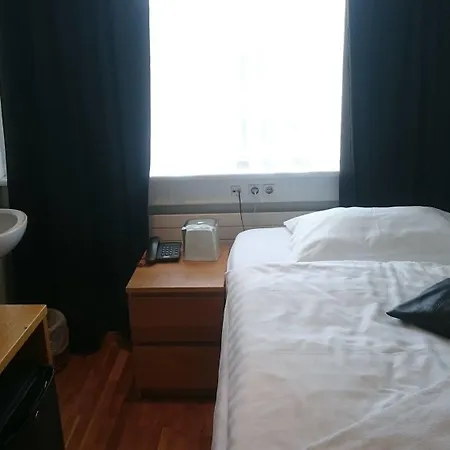 4th Floor Hotel