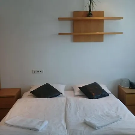 4th Floor Hotel